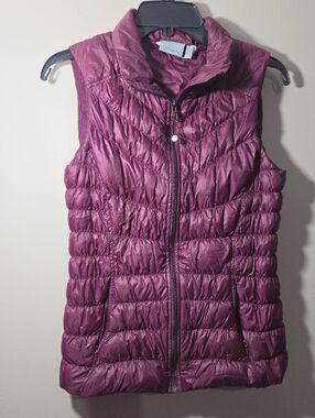 Athleta Quilted Puffer Vest - Plum Wine